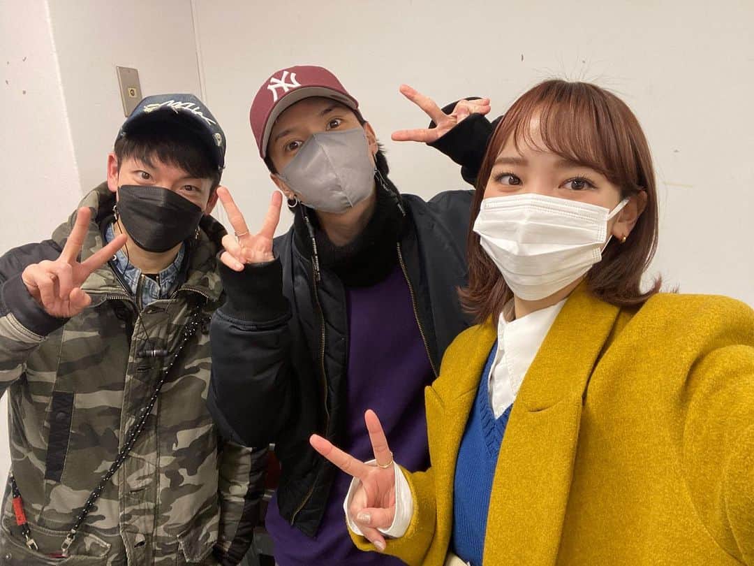 飯窪春菜のインスタグラム：「🩻  昨日、舞台「青の炎」のオーディオコメンタリーを録ってきました☺️  演出の加古臨王さん、主演の北村諒くんと！  皆さまの声のおかげでBlu-ray化が決まったこの作品。 昨日映像を観ながら3人でたくさんお喋りしたのですが、改めて大好きで最高の作品だと思いました！  3月末発売予定です！ もうすでに予約は始まっています☺️ たくさんの方の手元に届きますように…🐉🔔  #舞台青の炎 #青の炎 #貴志祐介」