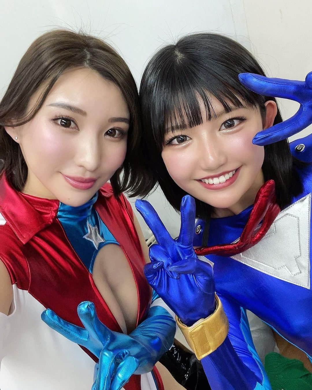 夏希みなみのインスタグラム：「V-ZONE撮影会 来てくださった皆様 ありがとうございました❣️  とっても楽しかったです😊 やっぱ戦隊モノはいいですね笑  可愛い可愛いあみちゃんと♡」