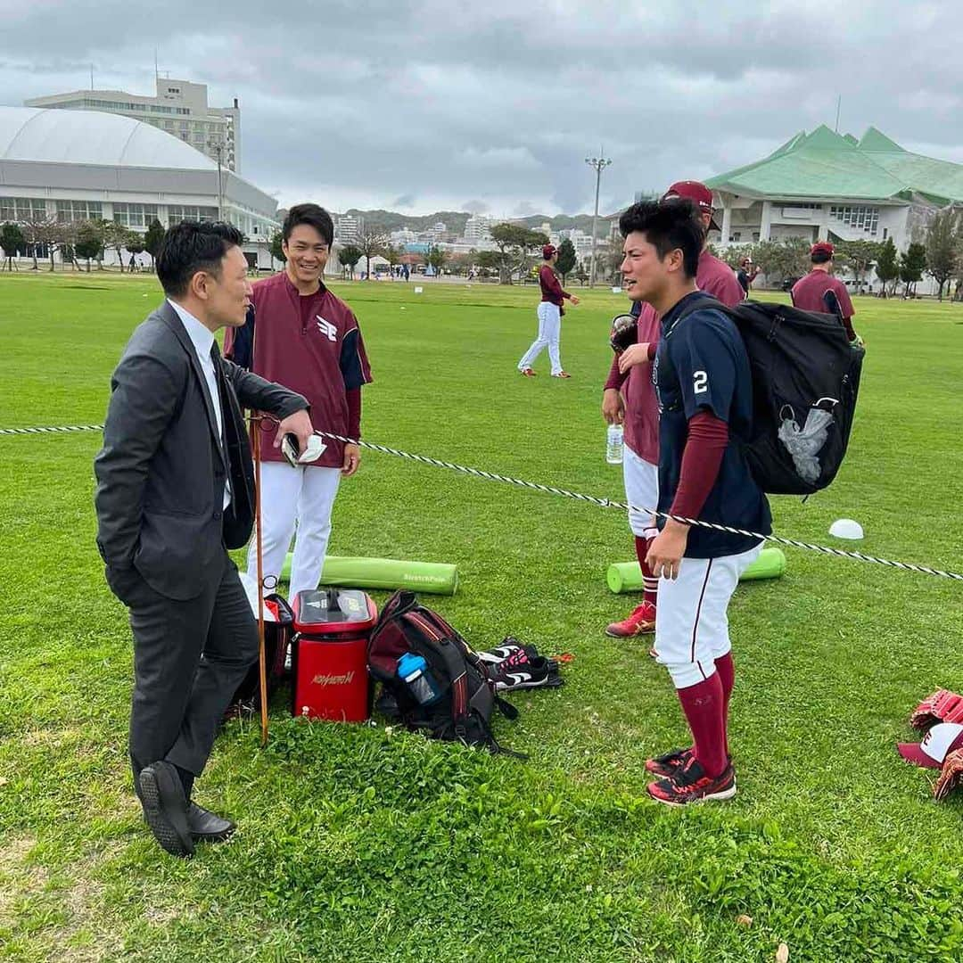 立花陽三さんのインスタグラム写真 - (立花陽三Instagram)「沖縄の練習にお邪魔しました。  お寿司の差し入れがない！！  と、突っ込まれまして… 送ります^ ^  久々にみんなに会えて楽しかった☺️」2月21日 12時18分 - tachibanayozo