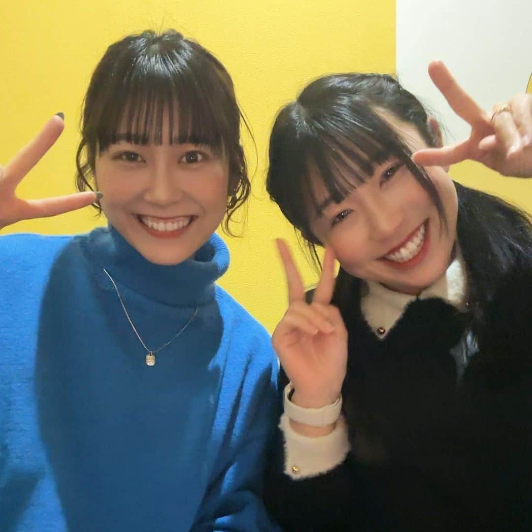 のインスタグラム：「先日、5年ぶりに高校の時のお友達に会った☺️ 懐かしいお話すると、なんとも言えない、難しい、なんだろう、なんか寂しい気持ちになりますね🥲笑」