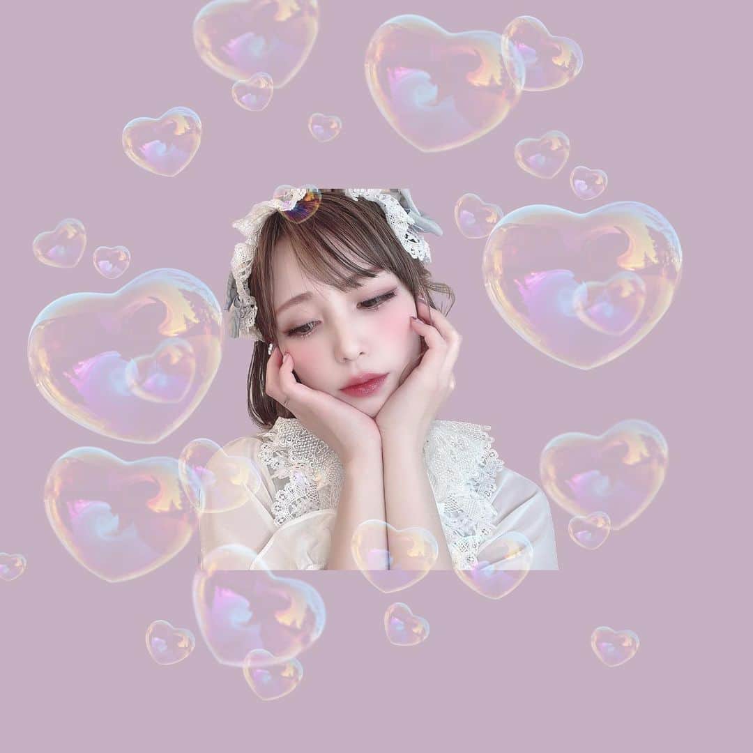 のインスタグラム：「久しぶりに👶の腹巻パジャマと 私のお洋服のお色が ミントで揃ってた日🌷  近々久しぶりに ロリータに合うドーリーな メイク動画撮ろうかなと 思ってます😌  #宅ロリ #ロリィタ #甘ロリ #babythestarsshinebright  #lolitafashion #ヘッドドレス #ヘドレ好き」