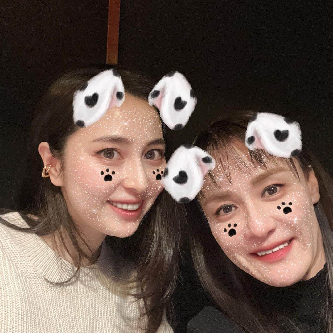 山田よう子さんのインスタグラム写真 - (山田よう子Instagram)「ここ数日、我慢我慢の毎日で追い込まれて人間の恐さを知りました。でも周りの笑顔に助けられ本当に感謝致します エネルギーも戻って来たので私はママとしてもまだまだ頑張ります‼️ そして周りの笑顔が大好きだから自分の為にも笑顔いっぱいにしたい（〃＾∇＾）o_彡☆  阿字マーク、大和魂のうちのオリジナルTシャツを着てるメンバーを見るとなんか可愛く余計に応援したくなる♡♡」2月21日 14時13分 - yoko__yamada