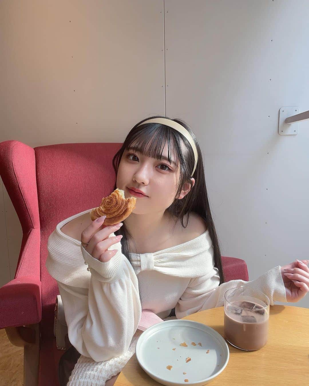 篠原ののかさんのインスタグラム写真 - (篠原ののかInstagram)「お米より麺よりパンだよな、、🥺」2月21日 19時48分 - nonoka_211