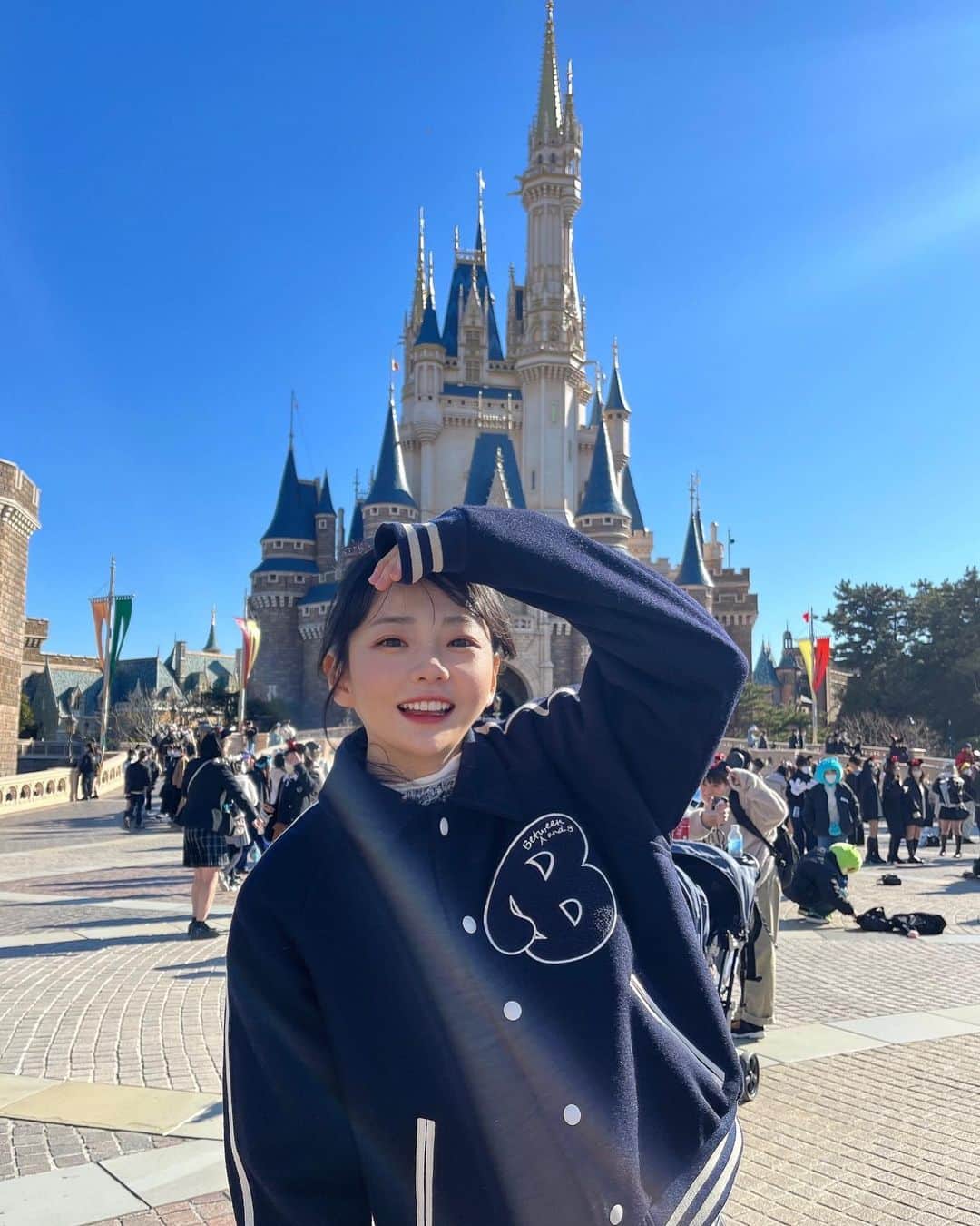 ヨンジュさんのインスタグラム写真 - (ヨンジュInstagram)「#東京ディズニーランド 🥶🥶🥶」2月21日 16時11分 - yeondukong