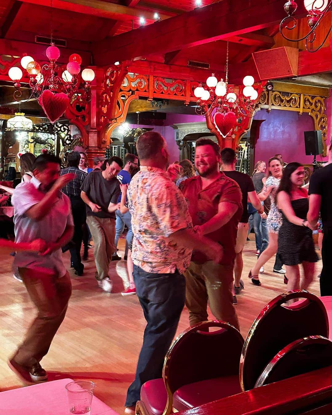 ドミニク・バーンズのインスタグラム：「Dancing with my Man at the @madonnainn1958 💖」