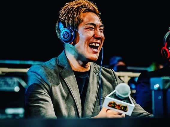 白川陸斗のインスタグラム：「. BreakingDown7に出場した選手の皆さんお疲れ様でした。  そして今回も審査員として携わらせて頂きました。  回を重ねて行く毎に常連選手のレベルが上がっていたり、新たに出場した人でもレベルが高い選手がいたり、会場の規模もデカくなったりと常に進化していくBreakingDown。  間近でみんなが戦っている姿を見て早く俺も試合がしたいと更に火が着きました。  一日でも早くリングに戻れるように日々精進🔥」