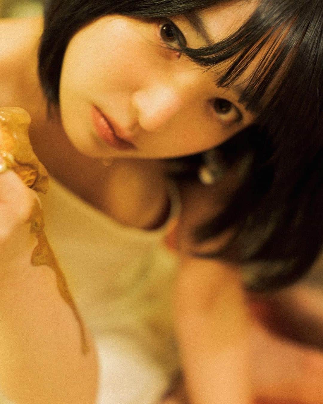 佐咲日菜のインスタグラム：「今度こそはちゃんと。  #japanesegirl #japan_portrait #tokyocameraclub #東京カメラ部 #人像攝影 #人像 #人像摄影 #彼女感 #黒髪ボブ #黒髪女子 #ショートヘア女子 #ボブ #サロモ #あの日の心を映して #mv #役者 #ファインダー越しの私の世界 #japanesemodel #彼女感 #あざとい系女子 #good_portraits_world #映像クリエイター #映像クリエイターと繋がりたい #as_archive #world_photography_page #ポトレの世界 #ポトレ女子 #kawaii #kawaiigirl #透明感女子」