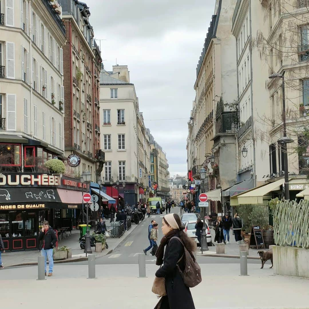 梅津春香さんのインスタグラム写真 - (梅津春香Instagram)「フランス合宿が終了しました 🇫🇷  今週末のワールドカップのため、本日はエジプトへ向かいます🤺✨  しっかり自分の力を出し切ってきます💪  #フェンシング #フランス #合宿 #オフは街歩き #fencing #foil #trainingcamp #france #paris #anzen」2月21日 20時48分 - haruka_umetsu