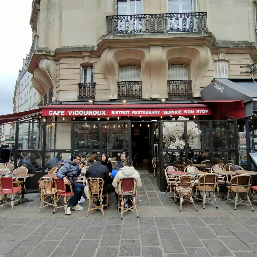 梅津春香さんのインスタグラム写真 - (梅津春香Instagram)「フランス合宿が終了しました 🇫🇷  今週末のワールドカップのため、本日はエジプトへ向かいます🤺✨  しっかり自分の力を出し切ってきます💪  #フェンシング #フランス #合宿 #オフは街歩き #fencing #foil #trainingcamp #france #paris #anzen」2月21日 20時48分 - haruka_umetsu