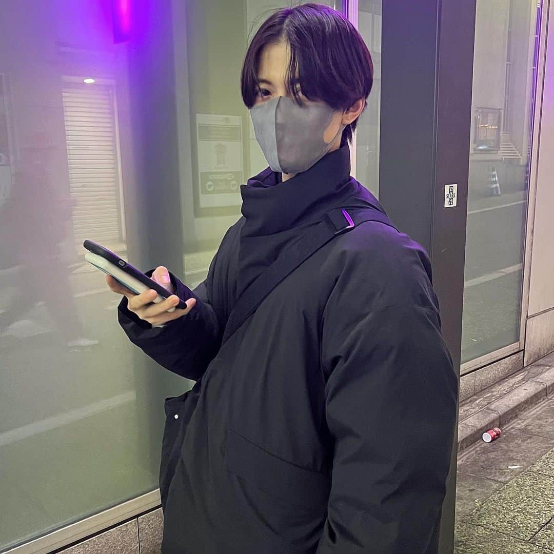 市川慶一郎のインスタグラム：「お散歩隊長🚶」