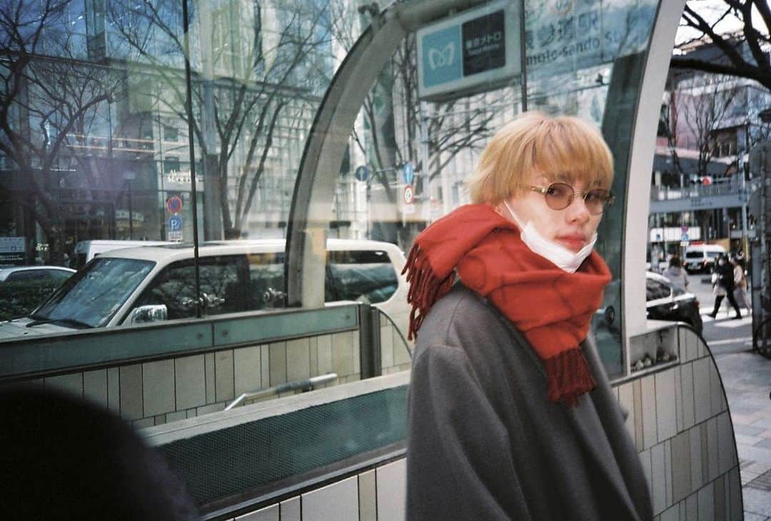 本田響矢のインスタグラム：「金髪」