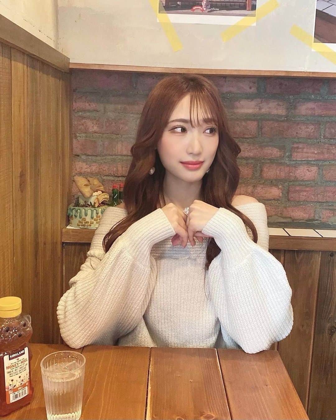 のインスタグラム：「᯽ 注文したの届くまでじっと待てない😮‍💨😮‍💨 . . . . . . #原かれん #かれんたん #nmb48 #ぴろぴろ #idol  #茶髪ロング  #grl #grl購入品 #grlコーデ #グレイル #グレイル購入品 #グレイルコーデ #今日のコーデ #ぴろコーデ #冬コーデ  #くびれ作り #아이돌　#ootd #오오티디 #팔로우  #좋아요 #01 #일본　#女子力委員長 #みんなのレディコーデ #ニットワンピース #女子力アップ #女子力 #お姉さんコーデ」
