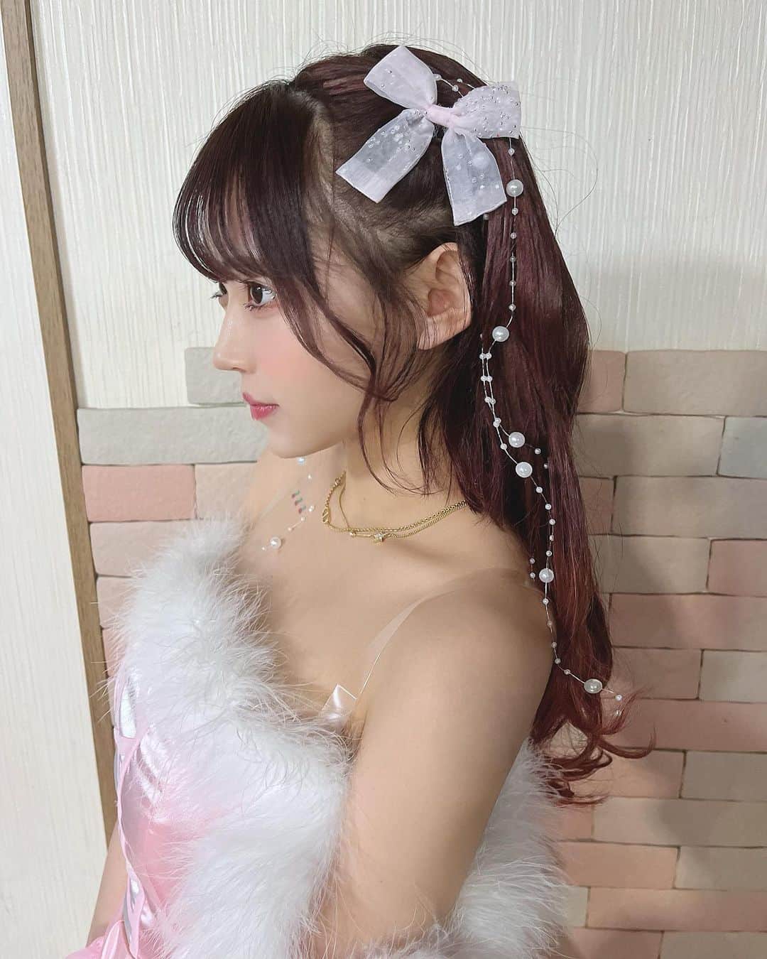 植村梓のインスタグラム：「髪飾りかわいくておきにいり❤︎･:*」