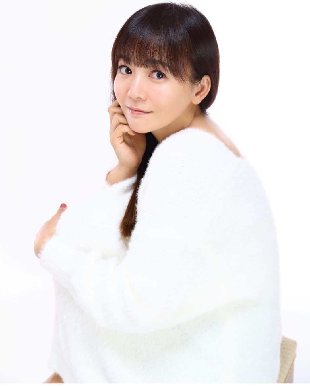 のインスタグラム：「新しいお写真が出来ました🌸 この写真は明るくて好きです💓 #華原朋美　#写真　#明るい　#お気に入り　#💓」