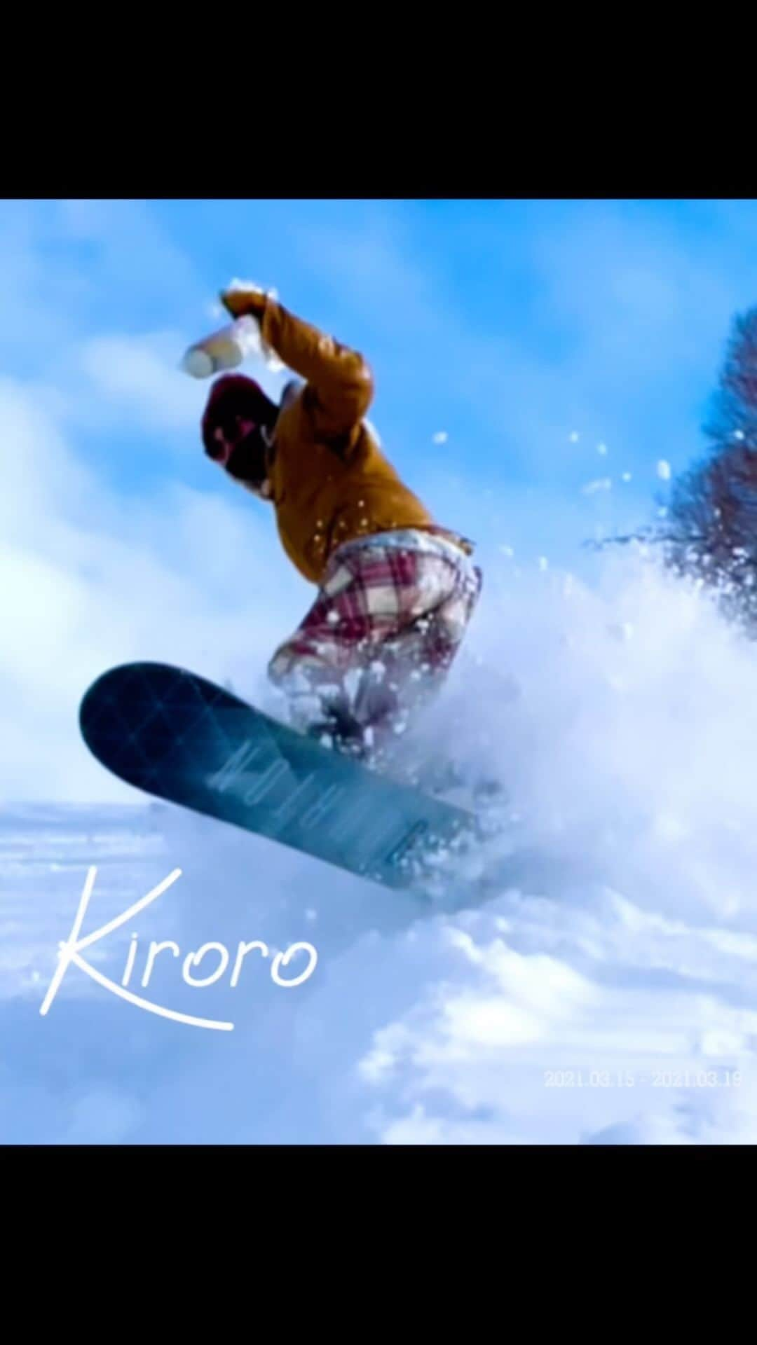 KANAのインスタグラム：「【Kiroro🏂❄️】  札幌から60分で行ける 世界屈指のパウダースノーが楽しめるKiroroに 新しいアクティビティ体験が増えました🍨✨  現在Kiroroでは パウダースノーの他に、 赤井川の野菜や北海道の美味しい牛乳を使った  手作りのお汁粉や、極上アイスを手作り体験することが出来ます❣️🍨✨  今回のサキ＆カナは  スノーボードと Kiroroで開催される楽しいアクティビティを贅沢に体験して来ました✨✨  Kiroroに遊びに来たことがない方も 詳しくは後日YouTubeで投稿するので ぜひ、興味を持ってくれたら嬉しいです♡  今回は 体験の予告と、滑ってる姿を少し載せておきます♡ （さきちゃんゴーグル忘れて大変w）  ※カナはアイス2つ持って滑ってるよ！  サキ @saki_hk  カナ @kana1862   #北海道 #北海道観光  #北海道観光協会 #kirororesort  #Kiroro #スノーボード  #snowboard #北海道旅行 #温泉旅行 #温泉女子  #温泉宿」