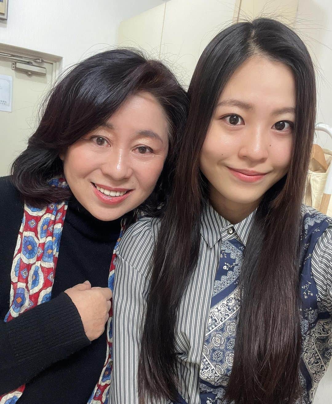 のインスタグラム：「今日は、ミス・ワールド・ジャパン愛知大会のときにお世話になった、藤澤美子さん(@yoshiko_fujisawa0629)に顔ダンスレッスンをしていただきました✨  お久しぶりに藤澤さんにお会いできて、たくさんお話しすることが出来てとても嬉しかったです‼️  顔ダンスレッスンも、とても分かりやすく丁寧に教えて下さり、間違えていたフォームなども指摘していただいてありがとうございました🙇🏻‍♀️✨   #顔ダンス  #顔ダンスレッスン  #ダンス  #dance   #facedance」