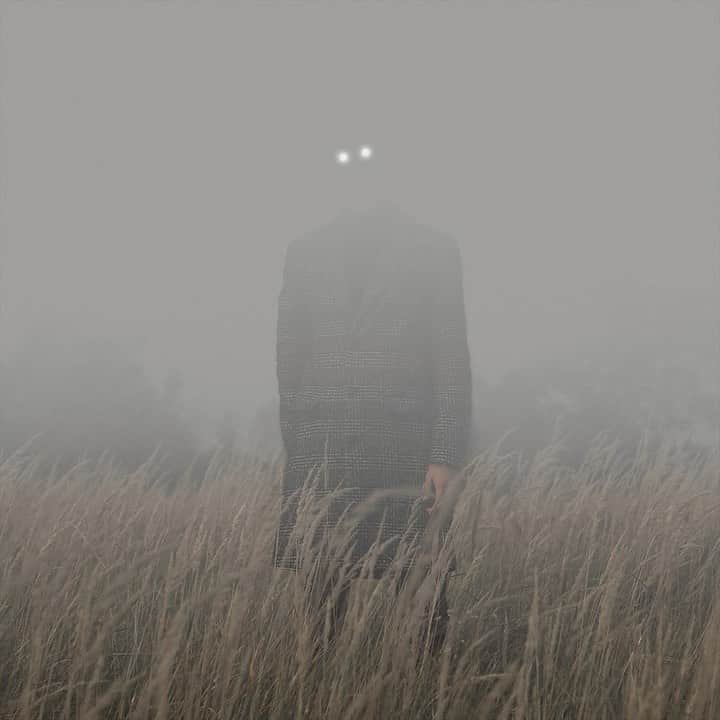 のインスタグラム：「⚡️👀⚡️ 2/22(水)  Cornelius アナログ12インチ・シングル「変わる消える」本日リリース＆配信スタート！  2/22 (Wed) Cornelius Vinyl 12 inch Single “Change and Vanish” (music: Keigo Oyamada / lyrics: Shintaro Sakamoto @zelone_records Out Today!  Digital distribution begins at midnight (midnight local time in each country)   https://cornelius.lnk.to/changeandvanish」