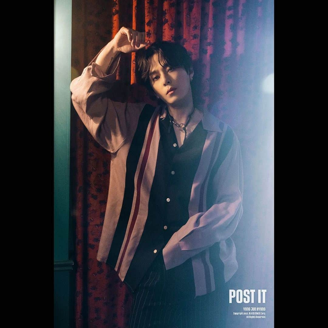 ヨン・ジュンヒョン さんのインスタグラム写真 - (ヨン・ジュンヒョン Instagram)「[POST IT]   Concept Photo #1 2023.03.02. THU (KST)  @bigbadboii #용준형 #YONGJUNHYUNG #POST_IT #BLACK_MADE」2月22日 0時01分 - bigbadboii