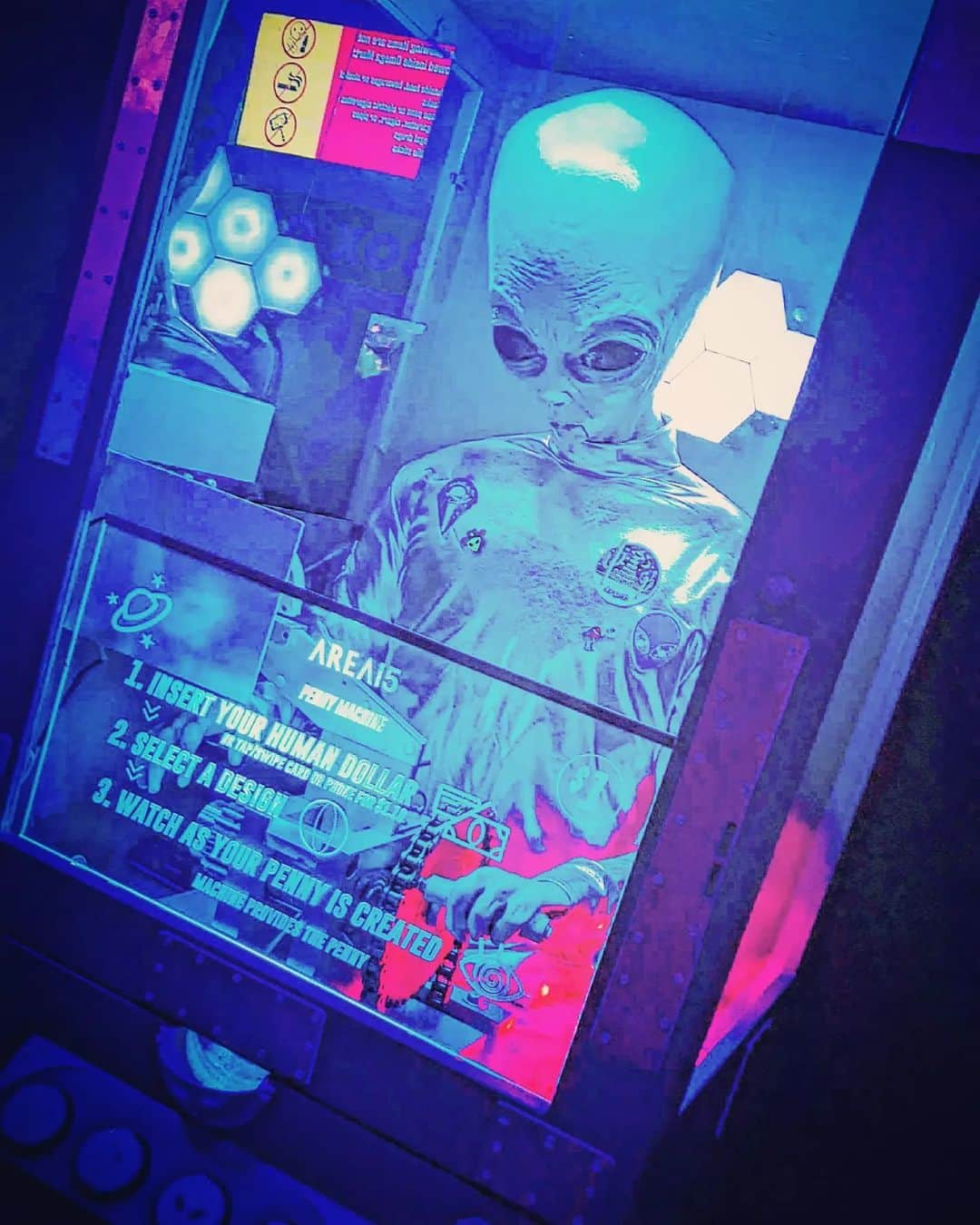 キッズラインのインスタグラム：「#👽」