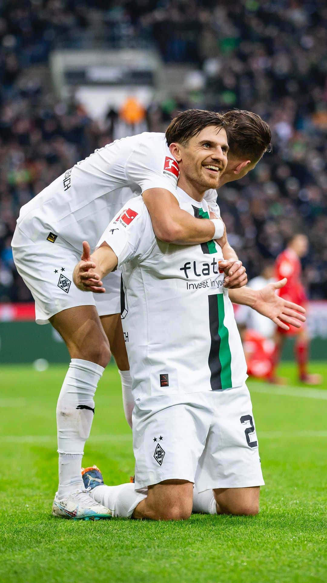 ヨナス・ホフマンのインスタグラム：「Too smooth 😮‍💨  #DieFohlen #BMGFCB」