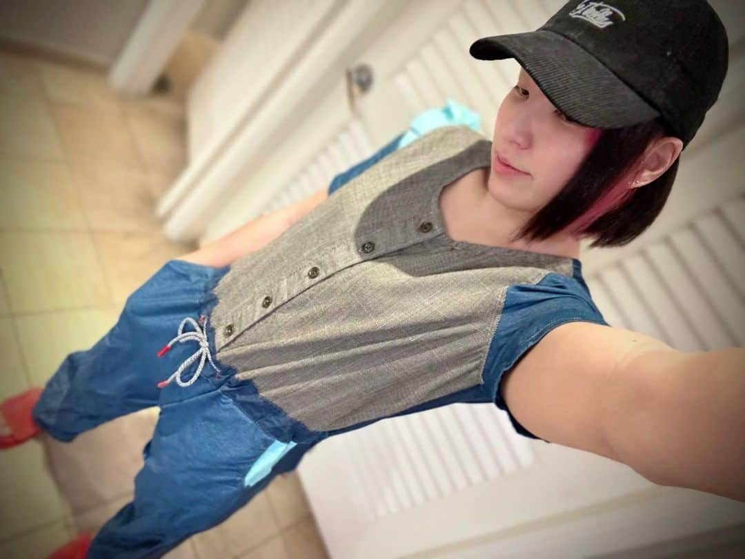 志田光さんのインスタグラム写真 - (志田光Instagram)「It's been a long time since I wore clothes that I made myself🪡 It’s good.  久しぶりに自作の服を着ました。いい！ #sewing  #裁縫好き #handmade #ハンドメイド」2月22日 7時27分 - shidahikaru