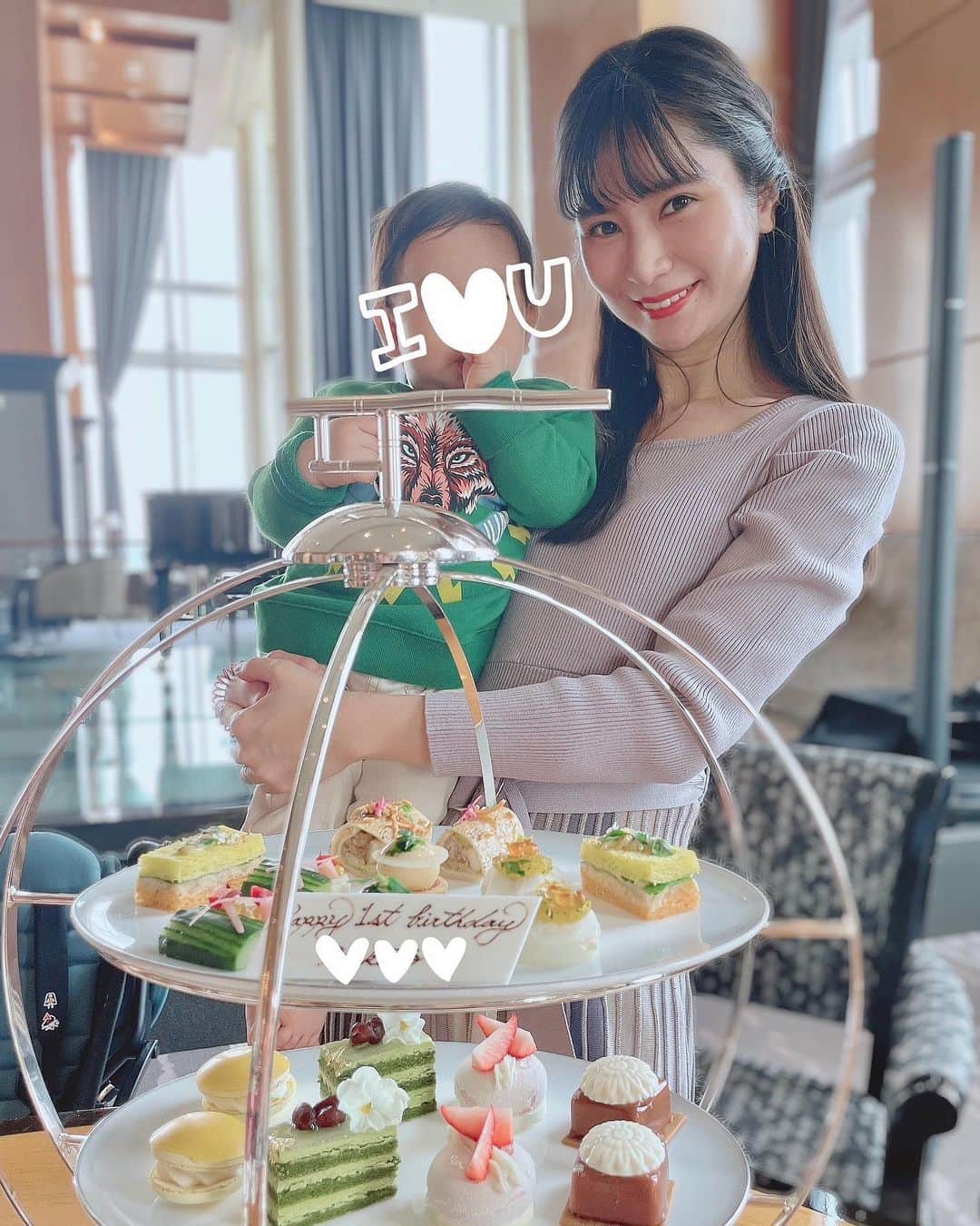 高瀬友規奈のインスタグラム：「Can’t believe my little pumpkin’s first bday is just around the corner🥹💝 ・ ・ ・ もうすぐ1歳ですって🥹 #soontobeone」