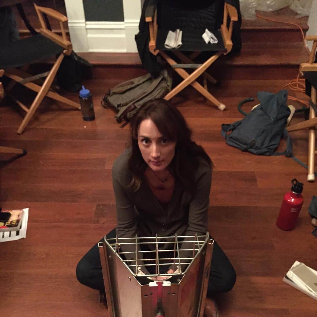 クレア・コフィーのインスタグラム：「If you have been listening to @thegrimmcast you know all about @realbreeturner and her special relationship with portable heat and if you haven’t been listening, this week is the perfect time to start! @realbreeturner (my hero/lifegoals/patron saint of parenting/badass mf) and I discuss the most epic @grimmpeacock episode of season one. Get into it!」