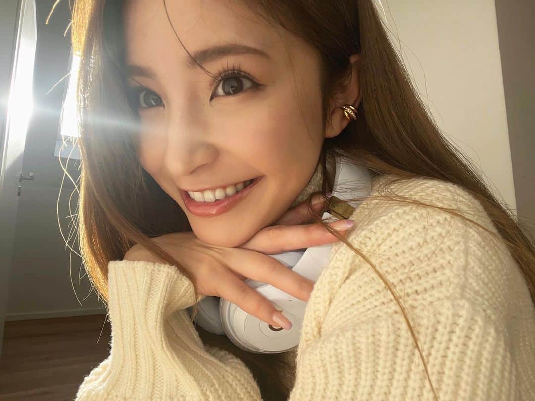 明松美玖さんのインスタグラム写真 - (明松美玖Instagram)「、 韓国の女の子のGRWMを観ながらメイク💄」2月22日 22時17分 - shashishu_daily