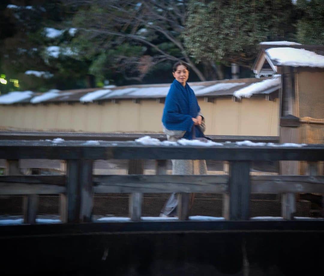 川原亜矢子さんのインスタグラム写真 - (川原亜矢子Instagram)「夕暮れの金沢 #kanazawa #japan #kimono #sushi #travel #金沢 #武家屋敷 #着物」2月22日 22時12分 - ayakokawahara