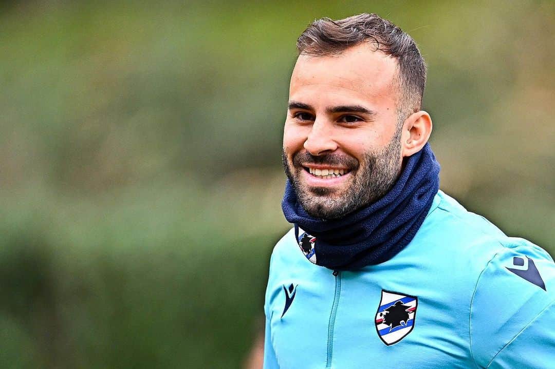 のインスタグラム：「Entre las dificultades se esconde la oportunidad  JUNTOS equipo @sampdoria」