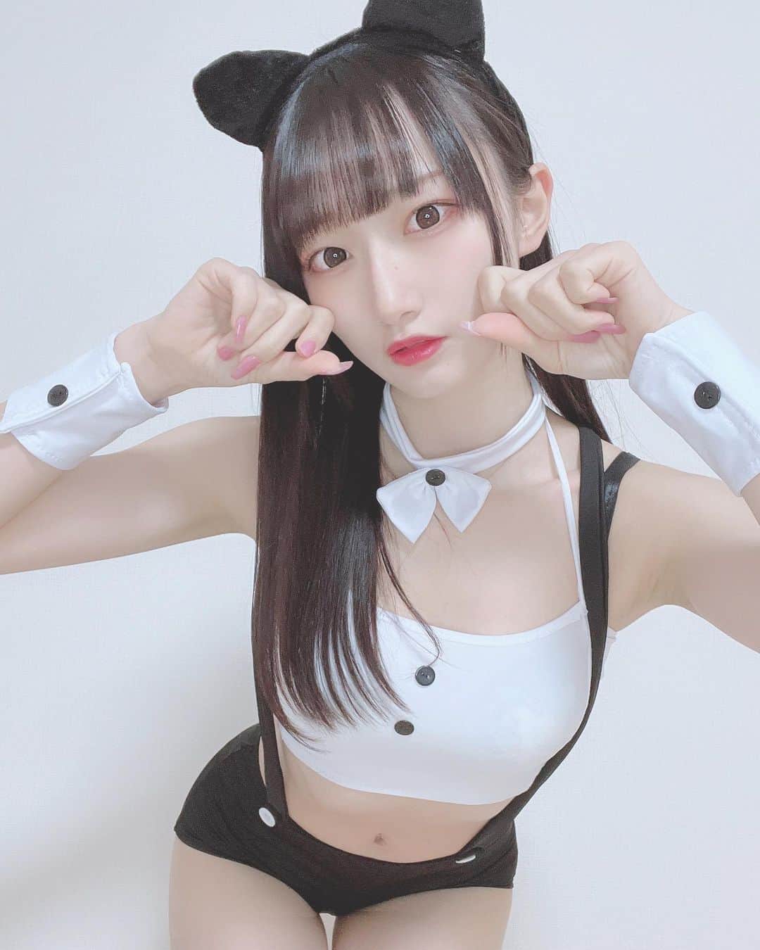信野樹奈のインスタグラム：「#猫の日 #アイドル #コスプレ #コスプレ女子 #黒髪 #idol #japaneseidol #札幌 #北海道」