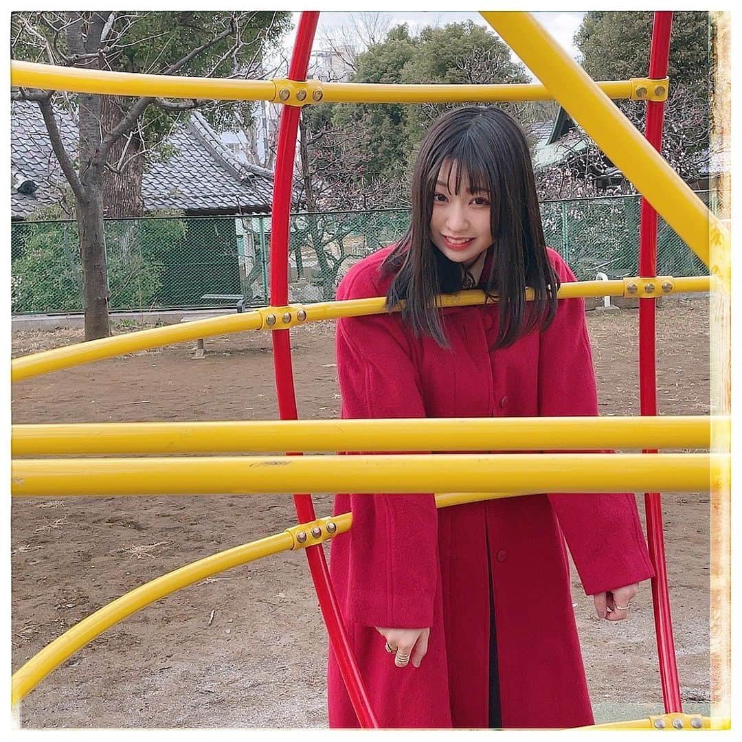 奥森皐月さんのインスタグラム写真 - (奥森皐月Instagram)「. . . お知らせいっぱい . . . NHK Eテレ　2月23日(木)午前9:00-9:45  今月初めに鹿児島県指宿市で公開収録した『にほんごであそぼコンサートin鹿児島県』が明日放送されます。 鹿児島の素敵な場所を列車の旅で巡るストーリーの、歌にダンスに演奏に盛りだくさんのコンサートです。ぜひみてほしい。 . . . テレ朝動画logirl 2月23日(木)18時配信開始  『奥森皐月の公私混同〜ソレ、私に教えてください！〜』 今週のテーマはコーヒーです。ゲストにコーヒールンバ平岡さんをお招きしました。 コーヒー観が変わるお話が続々。簡単に真似できるアレンジコーヒーも。 19時までに再生すれば無料でご覧いただけます、祝日なのでこれを機にみてね。 ストーリーにURL張ってあります。 . . . NHKEテレ　 2月25日(土)午前10:45〜11:10(前編再放送) 2月26日(日)午後5:25～5:50(後編本放送)  14年間続いたすイエんサーが来月最終回を迎えます。先週から6回連続の最終回SPを放送中。まずは「すイエんサーガールズ全員でピザパした〜い!」がテーマ。 冬山キャンプをしながらピザ作りのためにみんなであれこれ頑張っています。土日で前後編みられるのでチェックしてほしいです。NHK＋でも視聴できます。 . . たくさん書いてごめん。みてもらえたら孫の代まで大喜び。 よろしくお願いいたします。 . . . この遊具地元にひとつもなかったからかなりアガルー . . . #奥森皐月 #奥森皐月の公私混同 #毎週木曜 #テレ朝動画 #logirl #トーク #ラジオ #お笑い #18歳 #女子高生 #JK #LJK #コーヒー #鹿児島 #コンサート #すイエんサー #NHK #Eテレ #古着 #赤 #公園 #遊具 #にほんごであそぼ #すイエんサーガールズ #スターダストプロモーション」2月22日 22時38分 - satuki_okumori_official