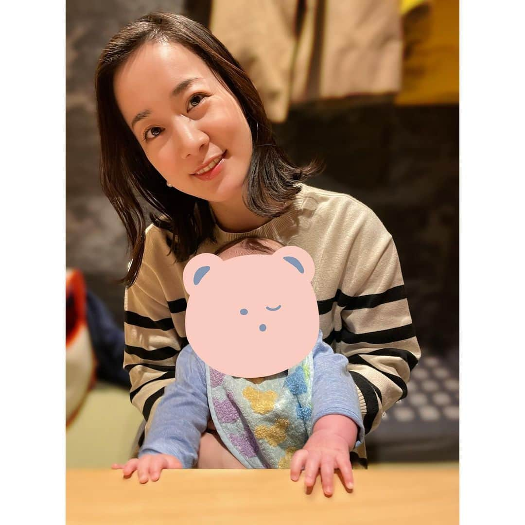 納富有沙さんのインスタグラム写真 - (納富有沙Instagram)「. 最近の私とかわいこちゃん👶❤️ 産後の抜け毛が落ち着いてきて、生えてきた毛がパヤパヤしてます🤗 あ、あと先日お祝いでショートケーキ作りました。美味しくできてよかったです🎂 . . . #赤ちゃんのいる生活 #👶  #decorationcake #spongecake #strawberrycake #starwberry #homemadecake #homemadesweets #cooking #cookingram #cookingathome  #japan #usa #actress  #ショートケーキ #苺のショートケーキ #デコレーションケーキ #手作りケーキ #手作りお菓子 #手作りスイーツ #クッキング #クッキングラム  #とみーずキッチン」2月22日 22時45分 - arisa_noutomi