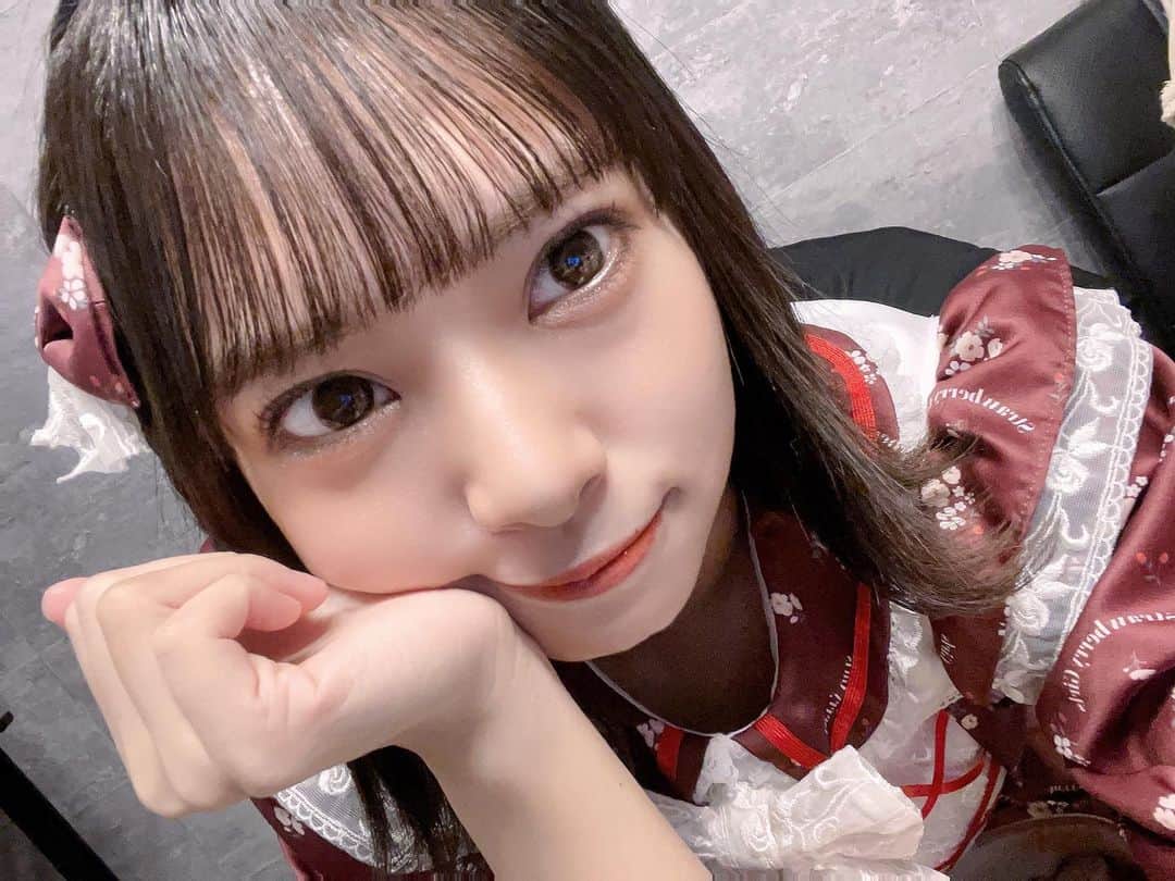 山田寿々のインスタグラム：「たまには自撮りも…📸♡ #ootd #アイドル #アイドル衣装 #ボブ #外ハネボブ #自撮り #自撮り女子 #カメラ」
