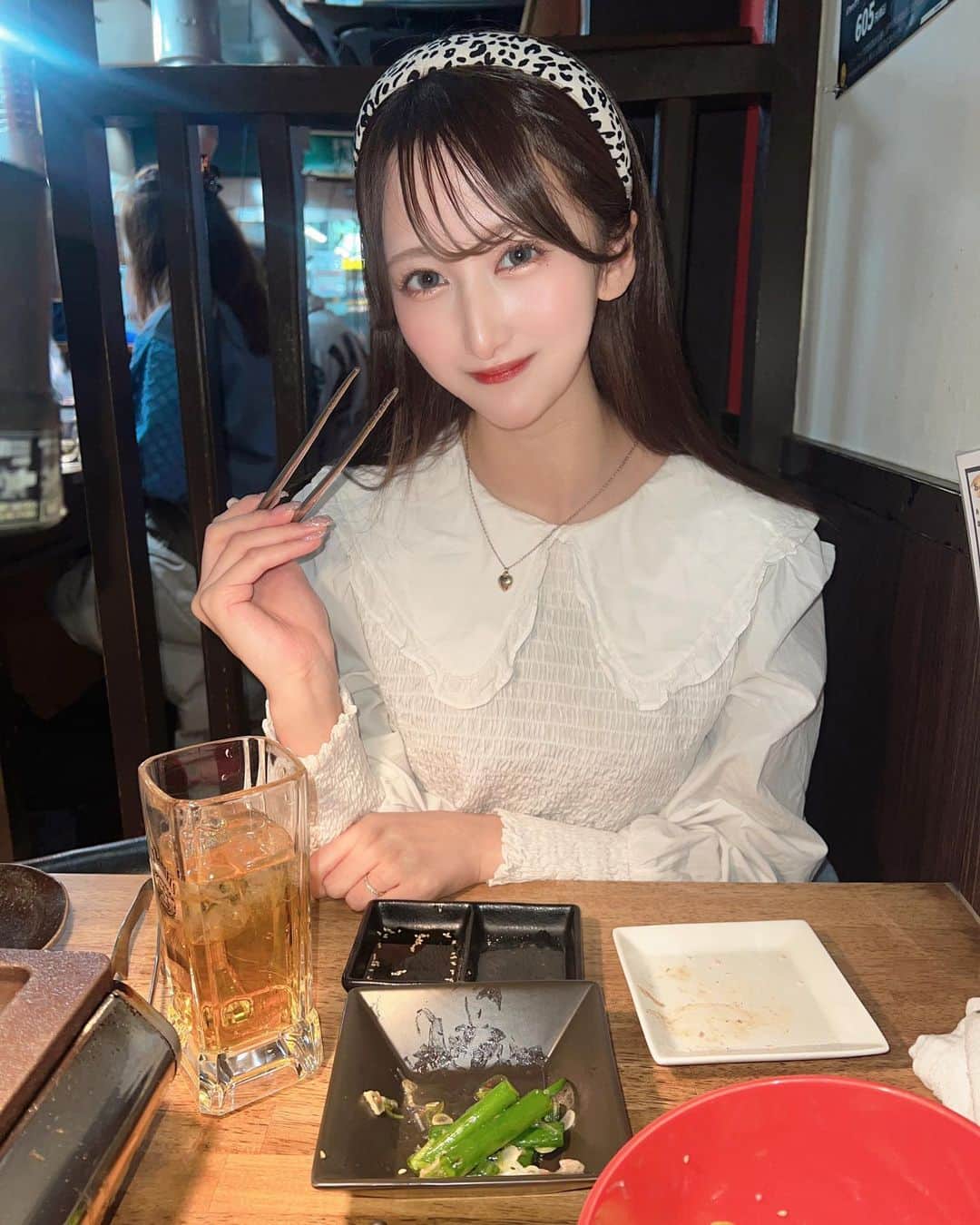 空美夕日さんのインスタグラム写真 - (空美夕日Instagram)「新瑞橋にある @yakinikuhorumon.shimura 🐮  ネギ大好き星人だからまずこのネギサラダは絶対頼む🥺✨ どのお肉も美味しくて、私のおすすめは炙りユッケと厚切り牛タン🐮🤍  どのお肉を食べてもおいしくてお気に入りの焼肉屋さんです🫶 行ったのは3回目🥺🤍🤍  PR @yakinikuhorumon.shimura #名古屋焼肉 #名古屋ホルモン #新瑞橋グルメ #黒毛和牛焼肉 #名古屋ディナー #焼肉ホルモンしむら」2月22日 15時57分 - pakimicha