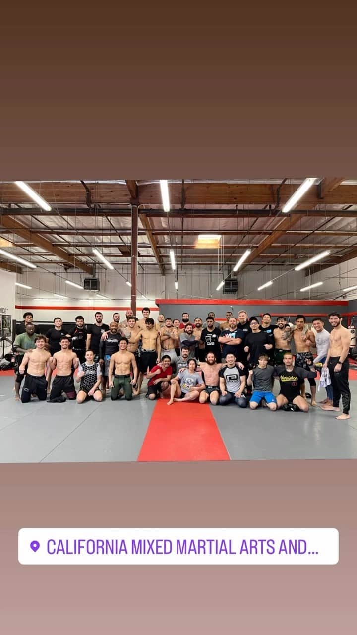 のインスタグラム：「LA training」