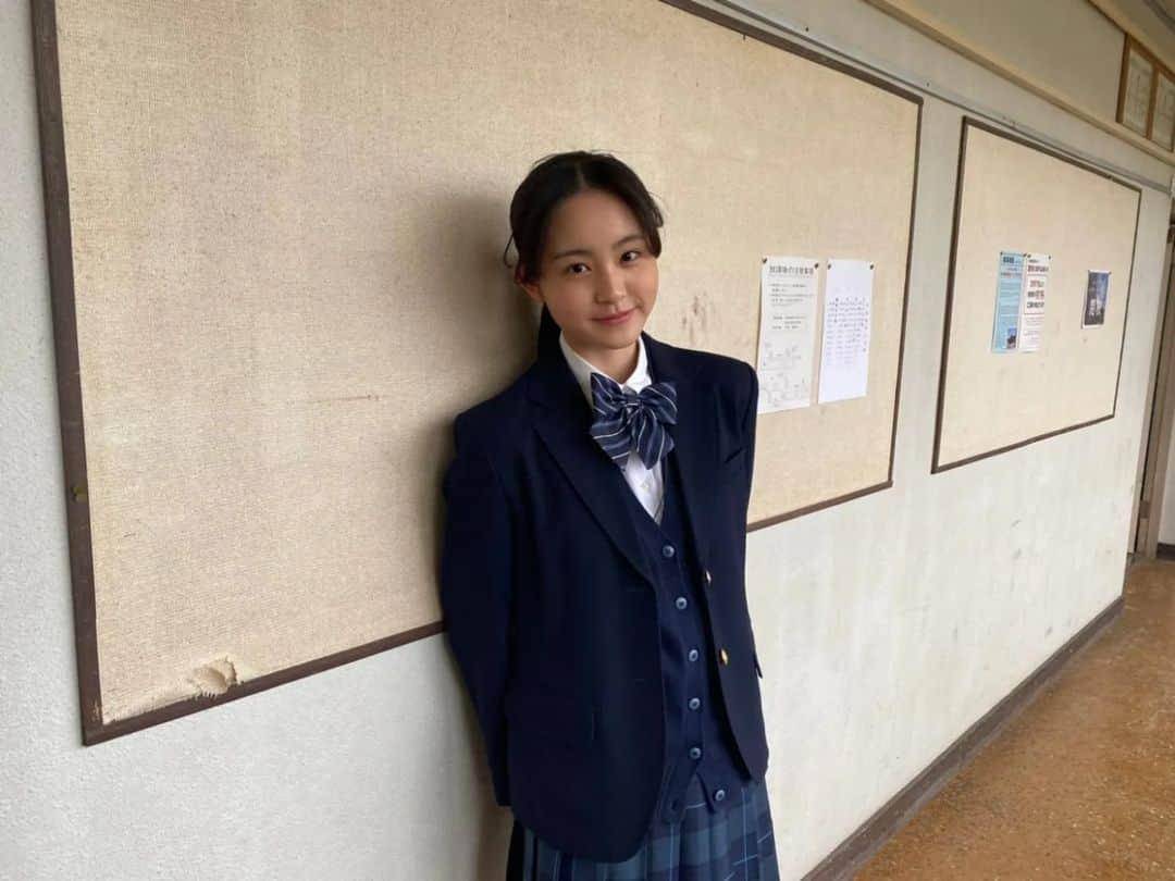 丸本凛さんのインスタグラム写真 - (丸本凛Instagram)「明日から『少女は卒業しない』が公開です。🌸 是非ご覧ください！ #少女は卒業しない#中川駿 監督#朝井リョウ さん」2月22日 18時47分 - rinmarumoto