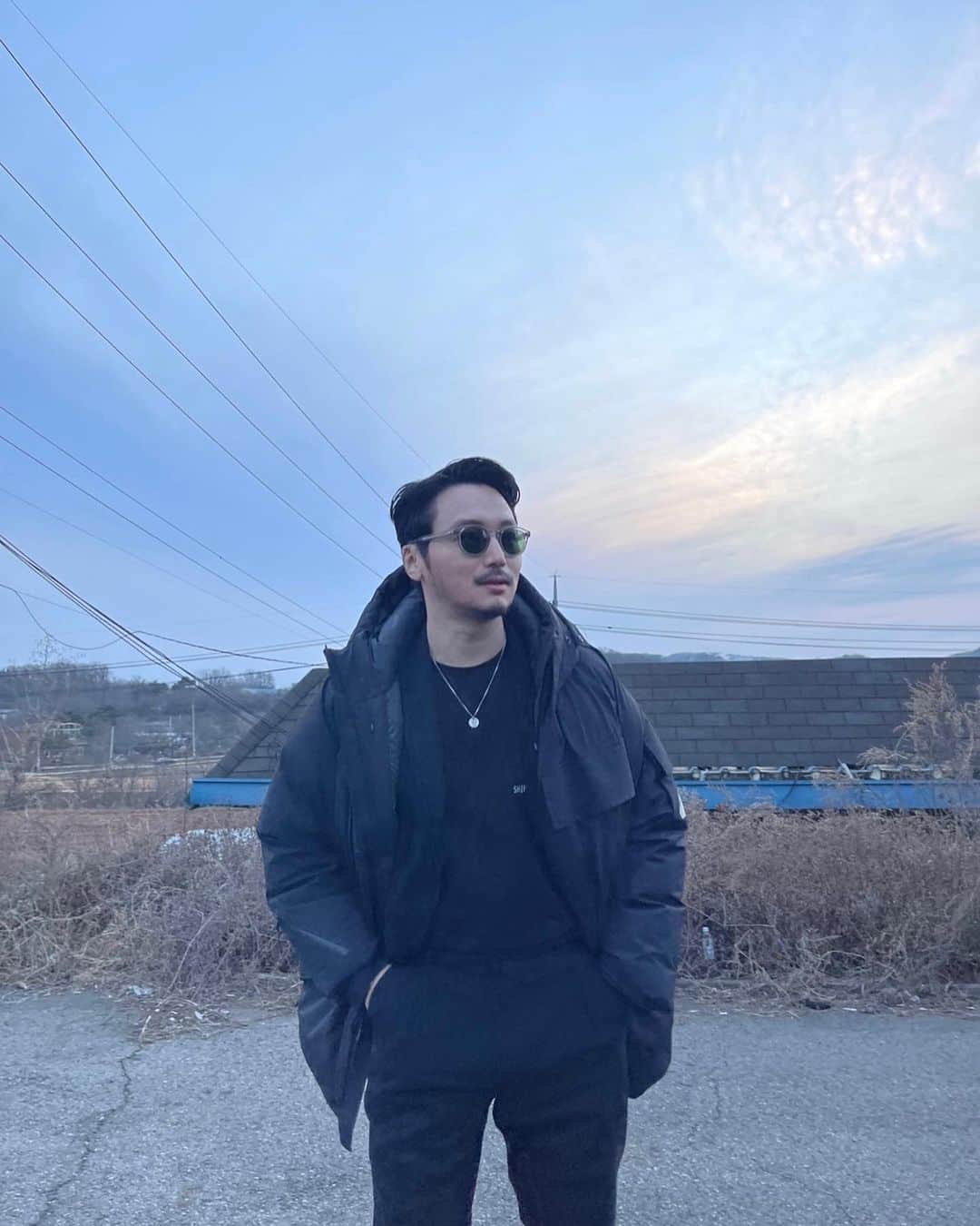 ピョン・ヨハンのインスタグラム：「_official 아닌 느낌. 오랜만.」