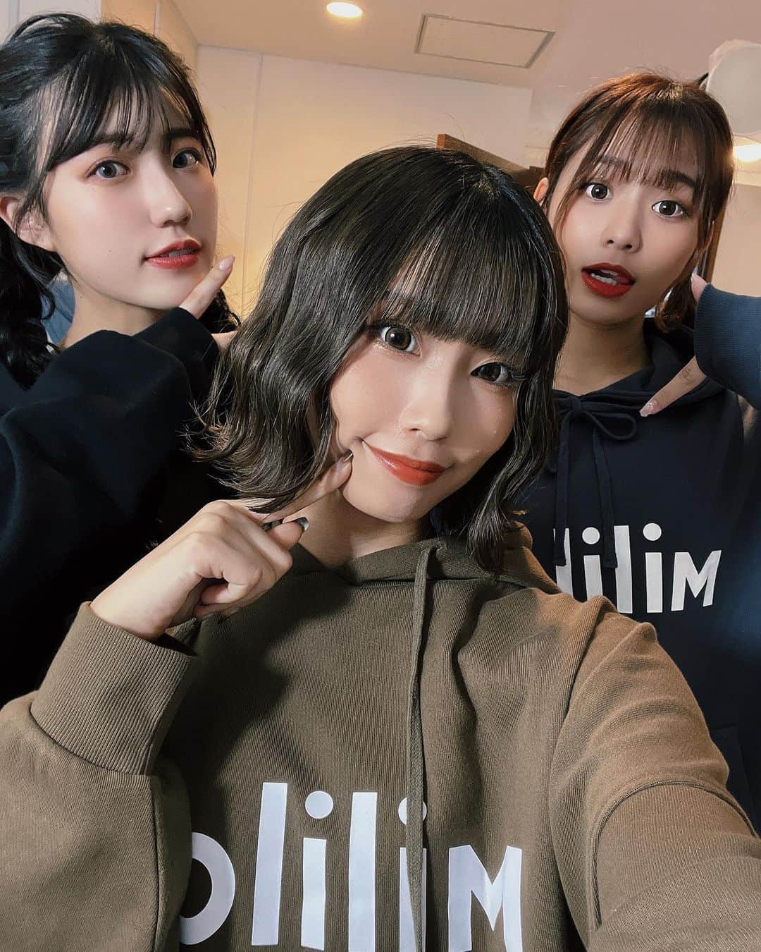 三浦寿莉のインスタグラム：「🖤мililoa🖤」