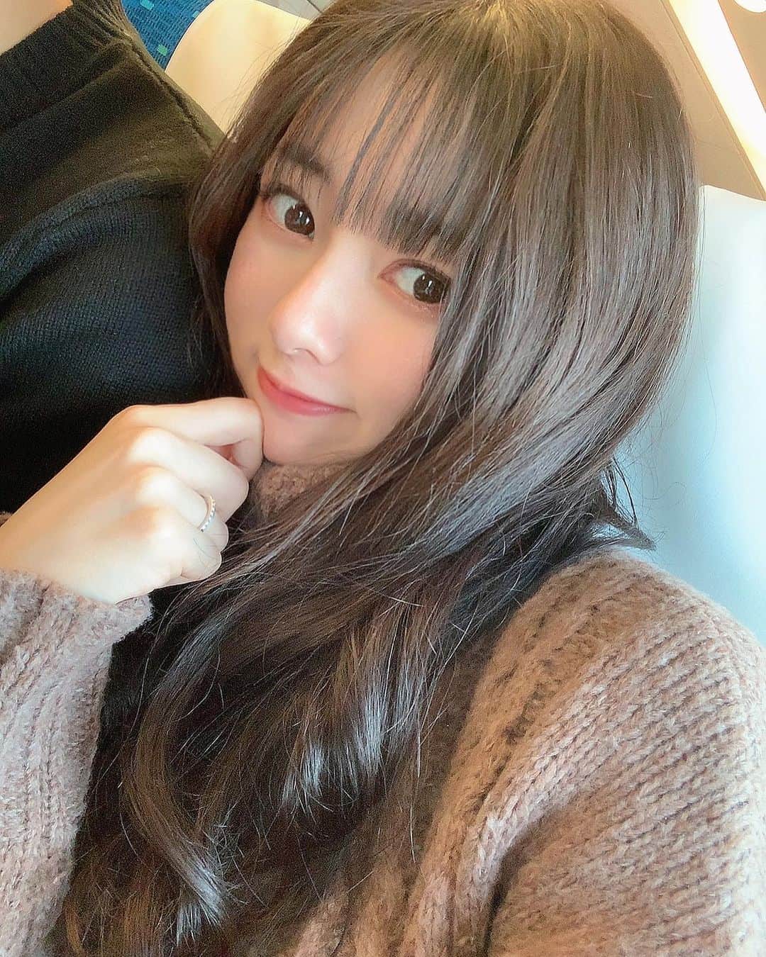 のインスタグラム：「かまって…👶  機嫌のいい時は、永遠あざと女してます。 ぶりっこしか勝たん。 〝〝機嫌のいい時は″″」