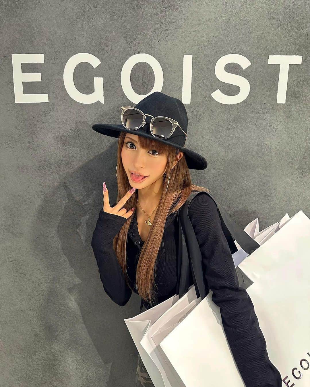 華さんのインスタグラム写真 - (華Instagram)「こっそりマルキューの店舗視察してきた🤓💜 みんなもEGOISTでお買い物してね🪄  私服 : 全身 @egoist_official  #EGOIST #ディレクターcode」2月22日 19時10分 - _hana.87_
