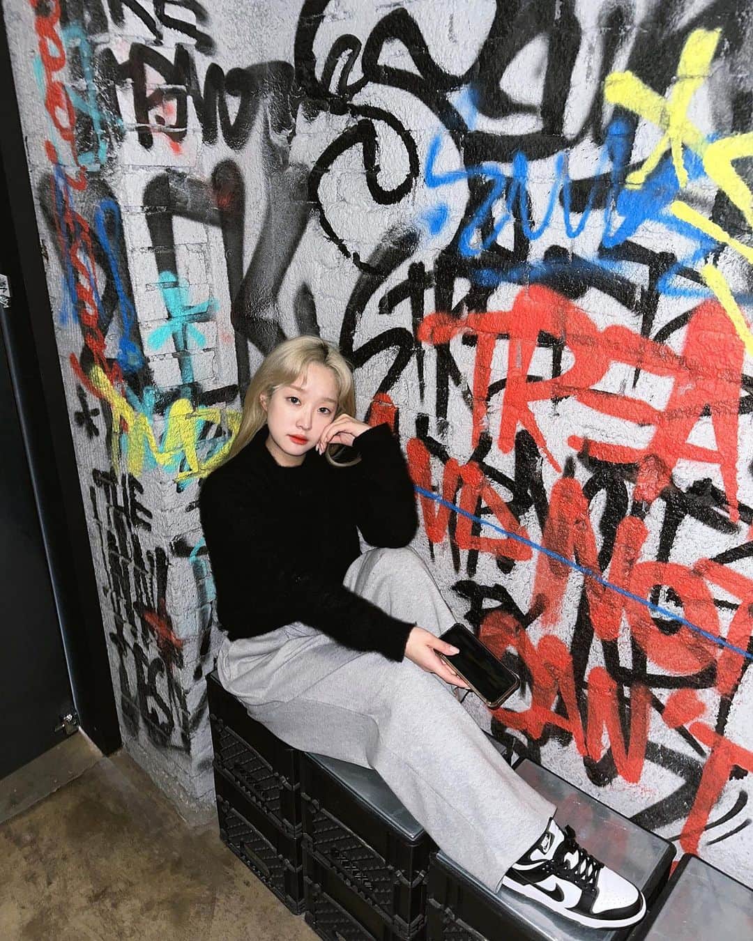 キム・イェウォン のインスタグラム：「푸핫」