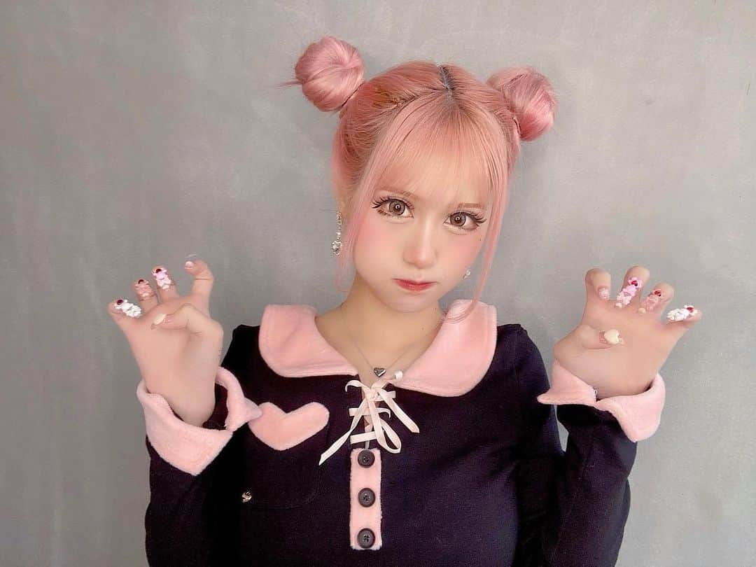 あいめろ姫のインスタグラム：「ガオ〜っ🦖💖  投稿文なやんでこれになった。わら」