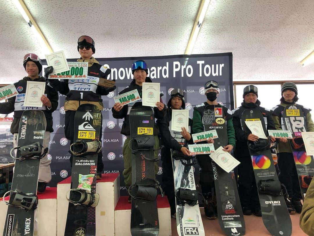 SuzukiAtsuhiroさんのインスタグラム写真 - (SuzukiAtsuhiroInstagram)「Freestyle Session in X-Jam Big Air 3rd🥉 Slope Style 4th @psaasia 大会関係者の皆さんありがとうございました🙇‍♂️ @takaifujidiggers の皆さん朝早くから夜遅くまで整備ありがとうございました🙏 @romesds_japan  @girosnow_japan  @dominatorwax  @ebsmission  @hope__og  @the.suns  @aoyamagakuinuniversity  @lac_aizubandai  #星野リゾート #アルツ磐梯スキー場 #hoshinoresorts #altsbandai #romesds #giro #dominator #ebsmission #hope #thesuns #チューンナップ工房mk #スノーボード #スノボ #snowboard #snowboarding #snowboarder #instagood #instalike #いいね返し #livinganywherecommons会津磐梯」2月22日 19時58分 - _atsuhirosuzuki_