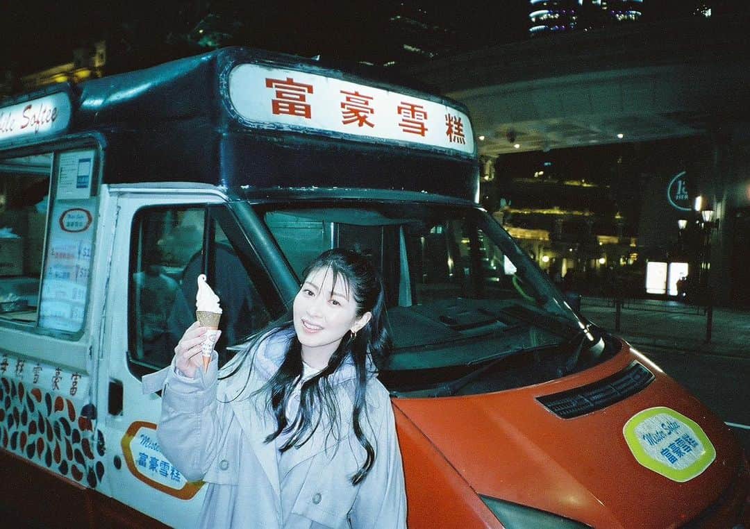 茅原実里のインスタグラム：「おいしかったなぁ🍦 #香港 #富豪雪糕 #雪糕車 #フィルム #フィルム写真 #フィルムカメラ」