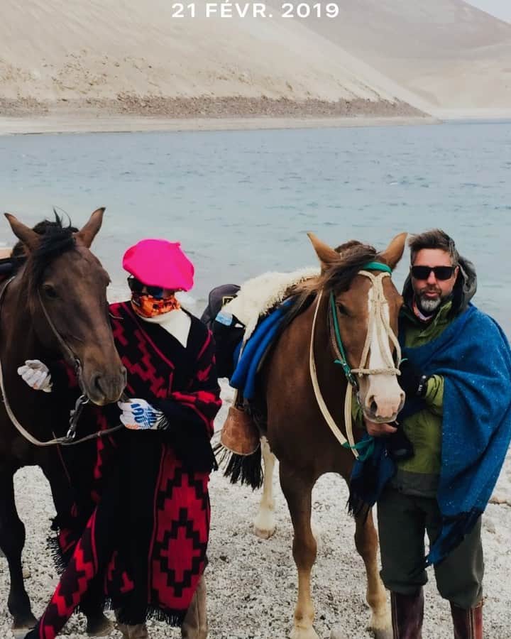 イネス・リグロンのインスタグラム：「Cruzando los Andes in 2019 🤎 #viajeros #losandes #cabalgatas #love #nature #horses」