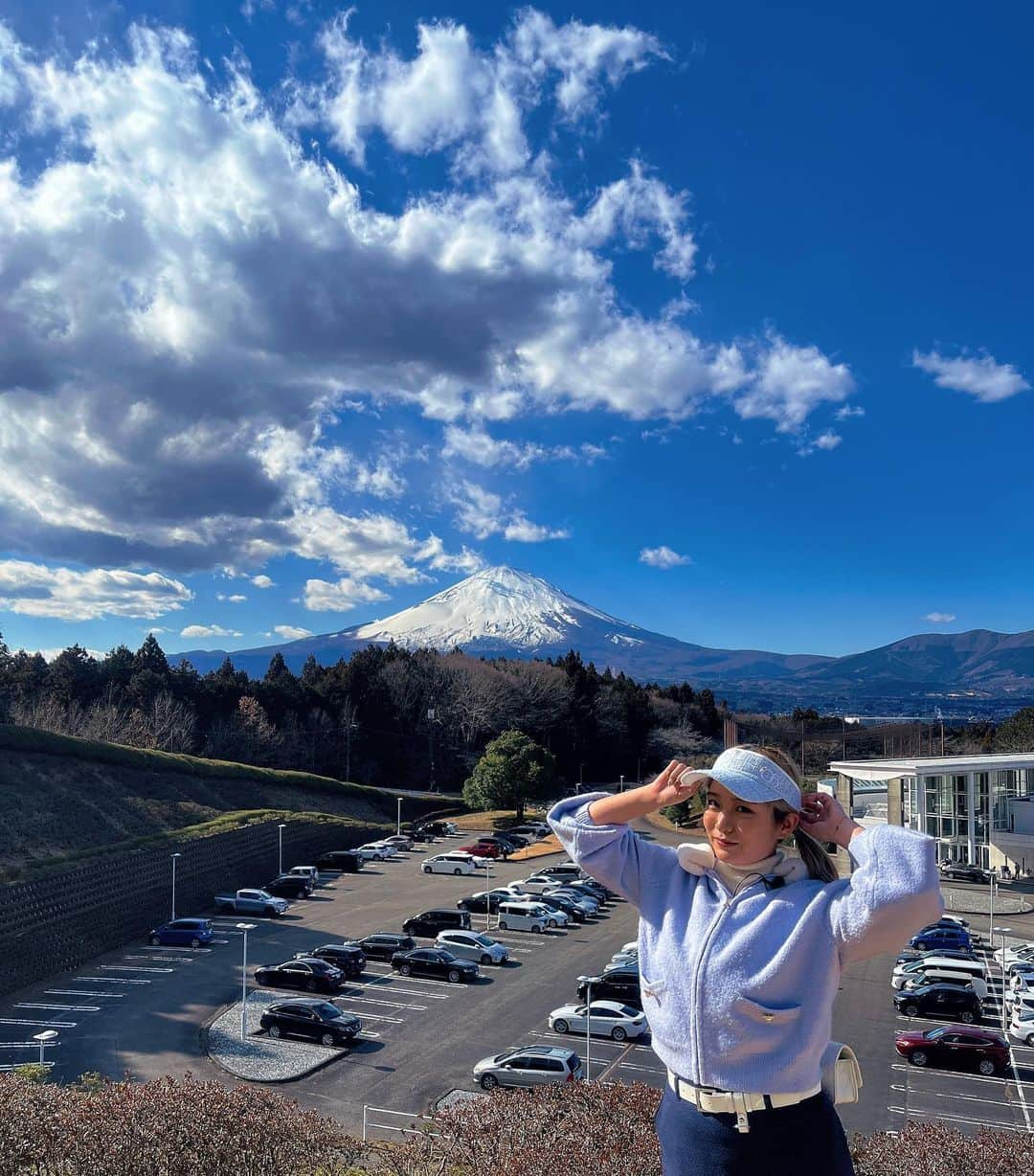 谷かえのインスタグラム：「富士山もっとドドーン🗻って見えたのに！  綺麗なものは写真に美しきれないですねっ 目のありがたや〜」