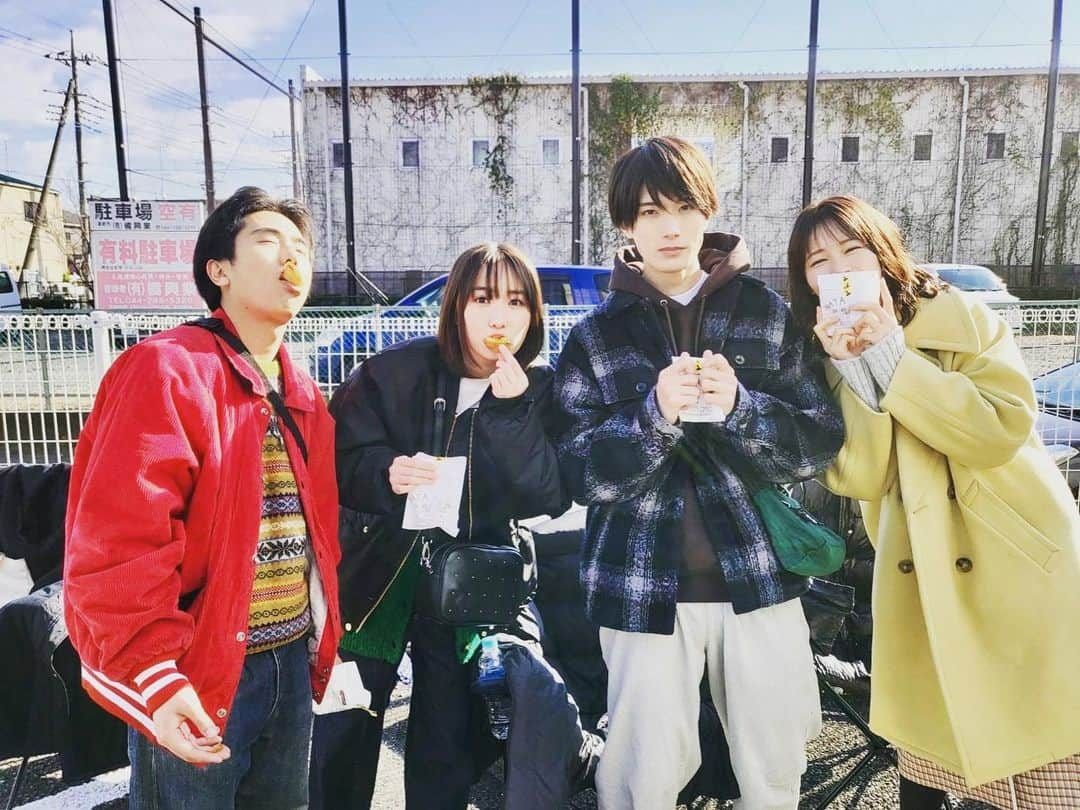 若林時英さんのインスタグラム写真 - (若林時英Instagram)「今日はwデート!!! 「ブラザートラップ」第5話です！  チーズタルト食しました。 昼ご飯前別腹絶品タルト🥧  もう半分かぁ、、、 これからのトラップには お気をつけ下さい😀  #ブラザートラップ  #tbs  #久間田琳加  #山中柔太朗  #工藤遥  #若林時英」2月22日 21時47分 - jiei_wakabayashi