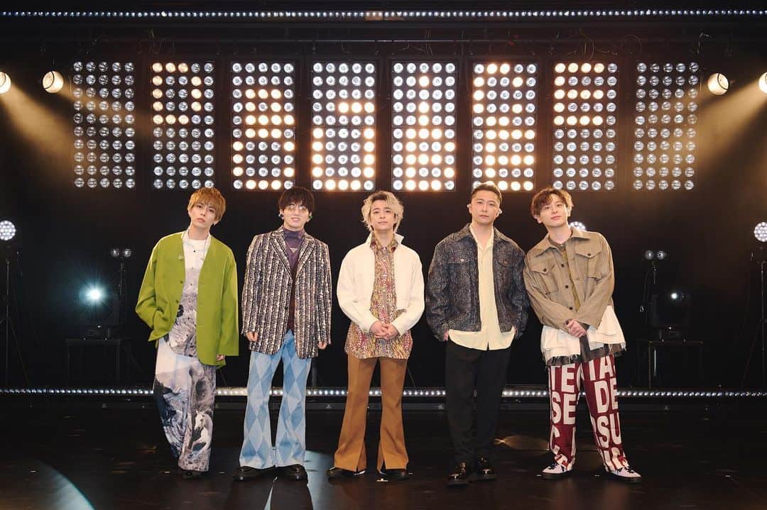 Da-iCEのインスタグラム：「【Thank you!!】 Da-iCE CUBE LIMITED LIVE -ESSENTIALS-  本日の模様は、裏側密着SP映像とともに 3/14(火)よりアーカイブ配信開始！  #Da_iCE_CUBE_ESSENTIALS #Da_iCE_CUBE #a_i #Da_iCE」