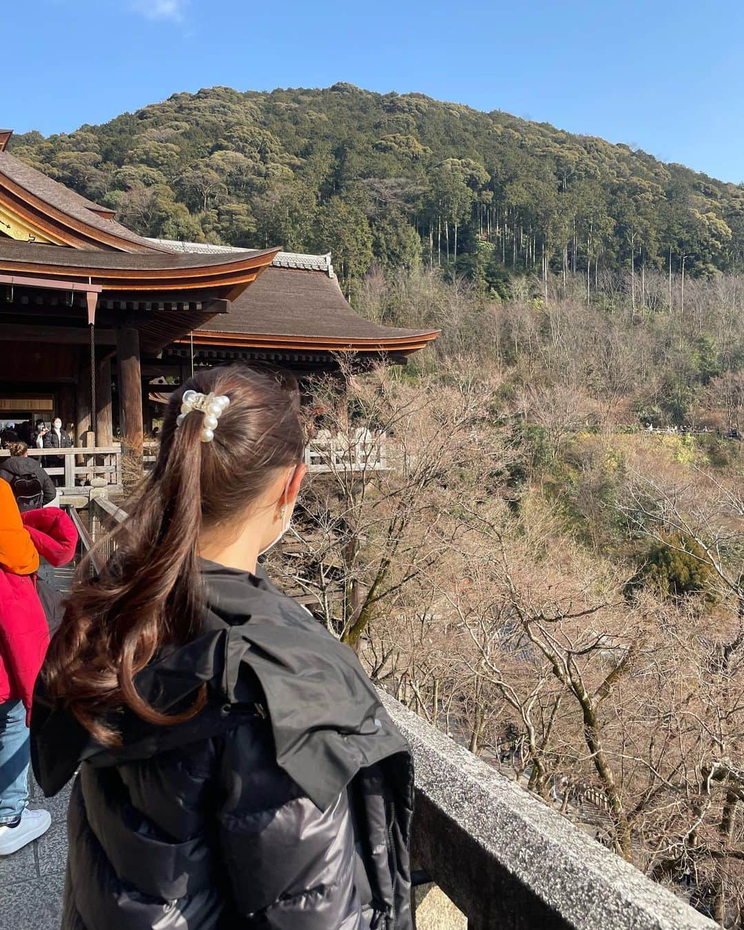 伊藤小春さんのインスタグラム写真 - (伊藤小春Instagram)「家族でドライブしながら京都に🍵🍃 ⁡ 高1の遠足ぶりの京都、とっても楽しかったです！ ⁡ ⁡ ⁡ ⁡ #京都#kyto#清水寺」2月22日 22時05分 - koharu_ito_